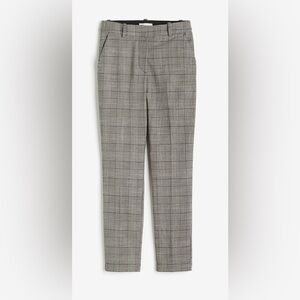 H&M slim straight Gray Plaid Trousers Sz 8 but fit small